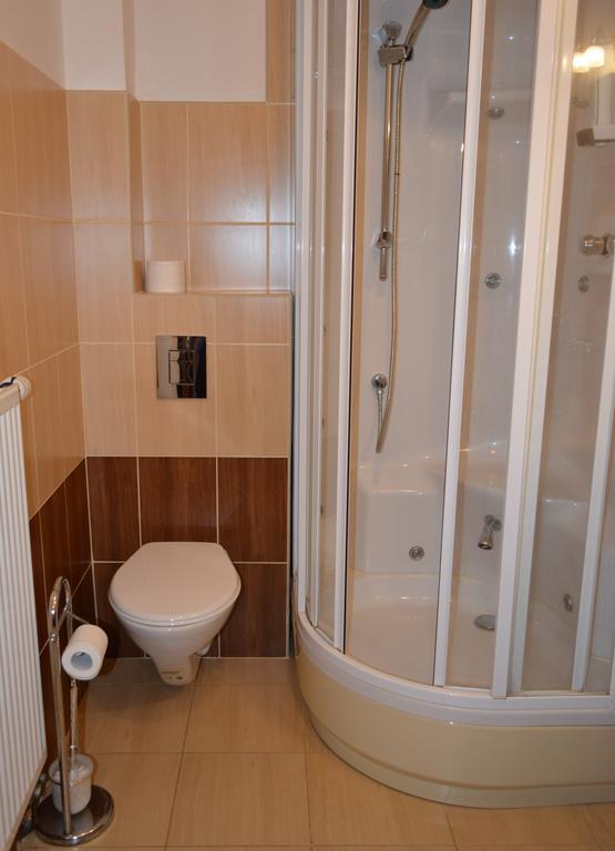 קארלשטיין Hotel Koruna חדר תמונה